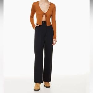 Aritzia Effortless Pant